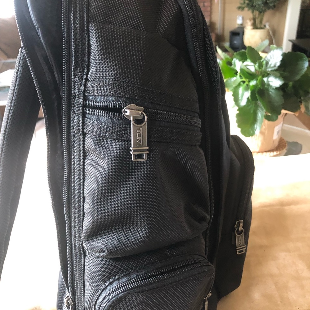 Backpack - Picture 2 of 7